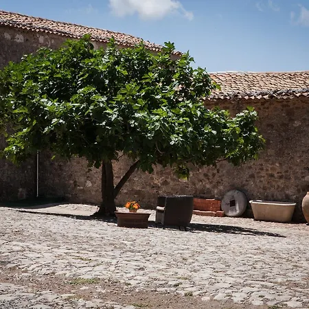 فندق مبيت وإفطار La Ferula *