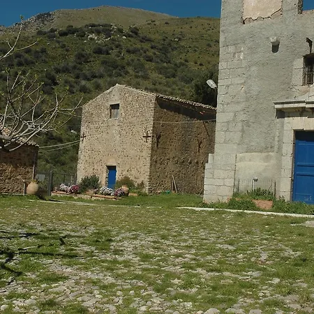 فندق مبيت وإفطار La Ferula Scillato (Sicily)