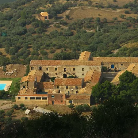 La Ferula לינה וארוחת בוקר Scillato (Sicily)